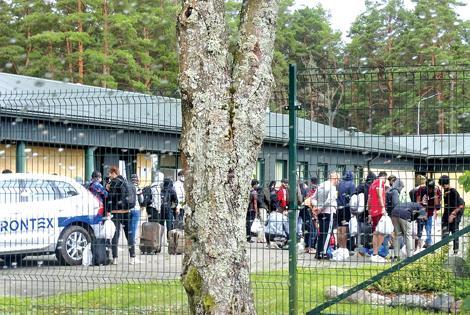 Pasieniečiams vietoj atostogų – tik pratybose matyti vaizdai