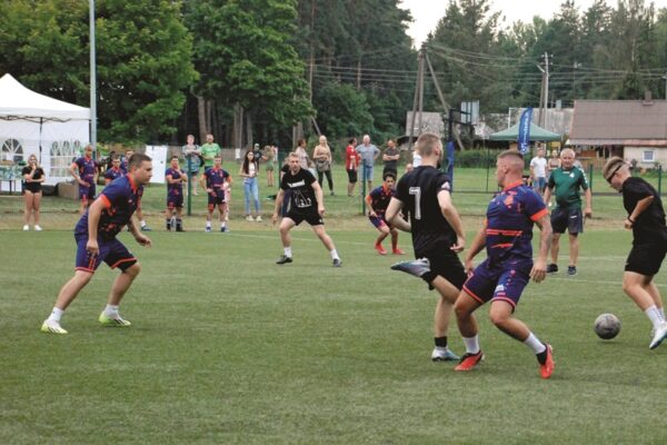 Žolinės naktis – futbolo aikštėje