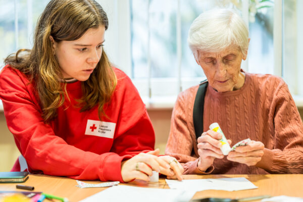 Beveik pusė Lietuvos senjorų gyvena vieni: kaip jiems padėti?