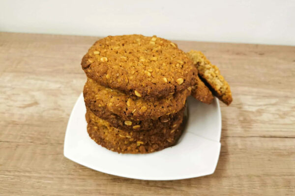 Avižiniai sausainiai su graikiniais riešutais