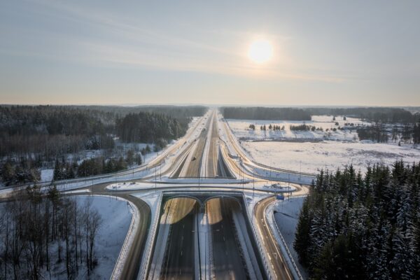 2026-aisiais „Via Lietuva“ didžiausią dėmesį skirs automagistralių bei kritinės būklės tiltų remontui, žvyrkelių asfaltavimui: svarbiausi projektai