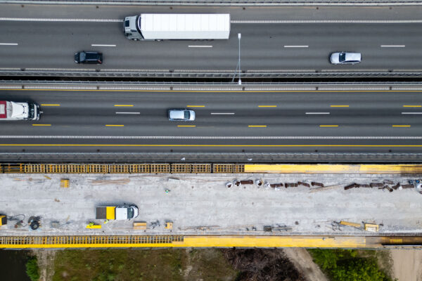 „Via Lietuva“ iki metų pabaigos sutvarkys apie 100 km magistralinių kelių, keliolika tiltų ir viadukų
