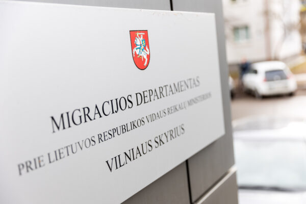 Keičiamas užsienio valstybių, kuriose galima pateikti prašymus dėl leidimų laikinai gyventi Lietuvoje, sąrašas